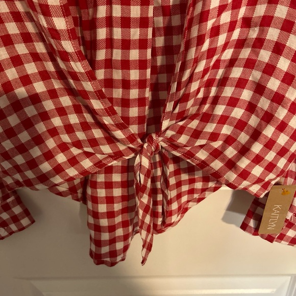 Dress Forum Los Angeles Women’s Small Red Plaid Tie Front Top Kaitlyn NWT - Picture 3 of 5